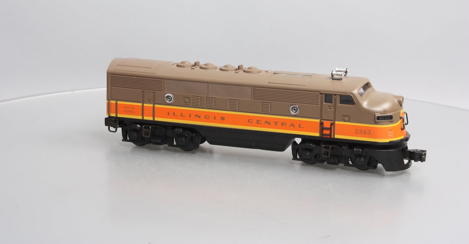 Lionel 6-38377 Illinois Central F3 Non-Powered Diesel A-Unit #2363T