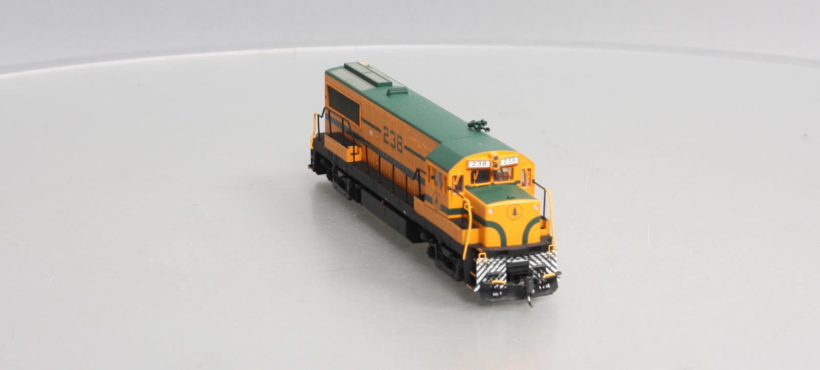 Bowser 23377 HO Scale MEC RTR GE U25B Diesel Locomotive #238