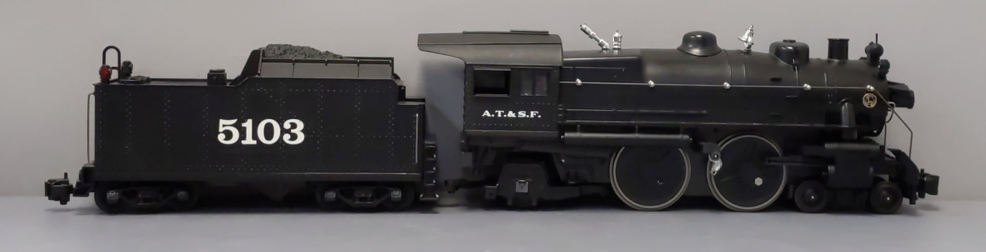 Lionel 8-85103 G Scale AT&SF 4-4-2 Steam Locomotive & Tender LN/Box