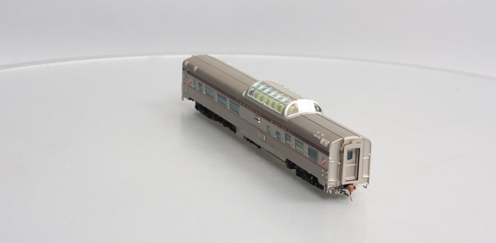 Rapido Trains 116014 HO Canadian Pacific Budd Mid-Train Dome #509
