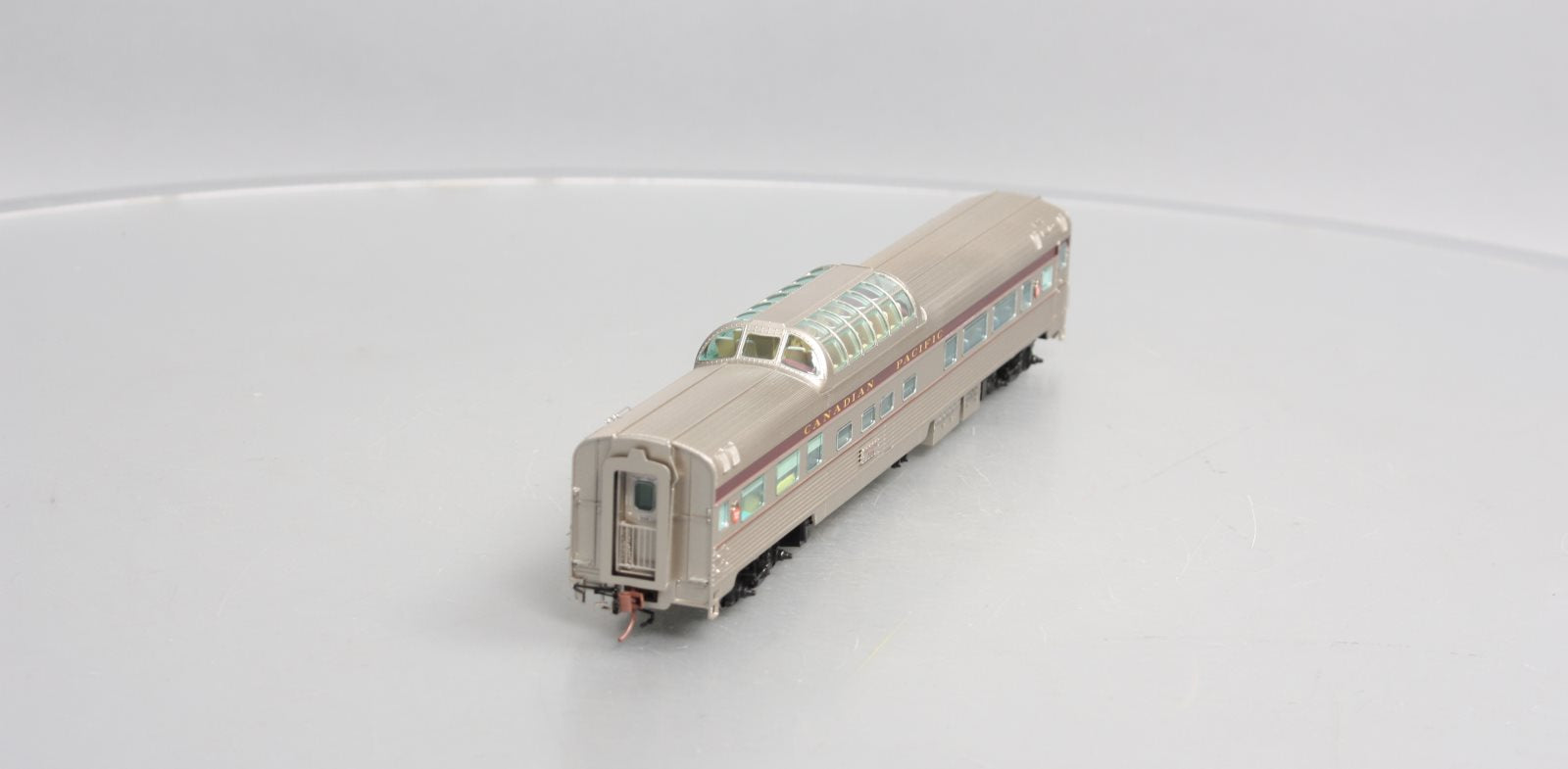 Rapido Trains 116014 HO Canadian Pacific Budd Mid-Train Dome #509