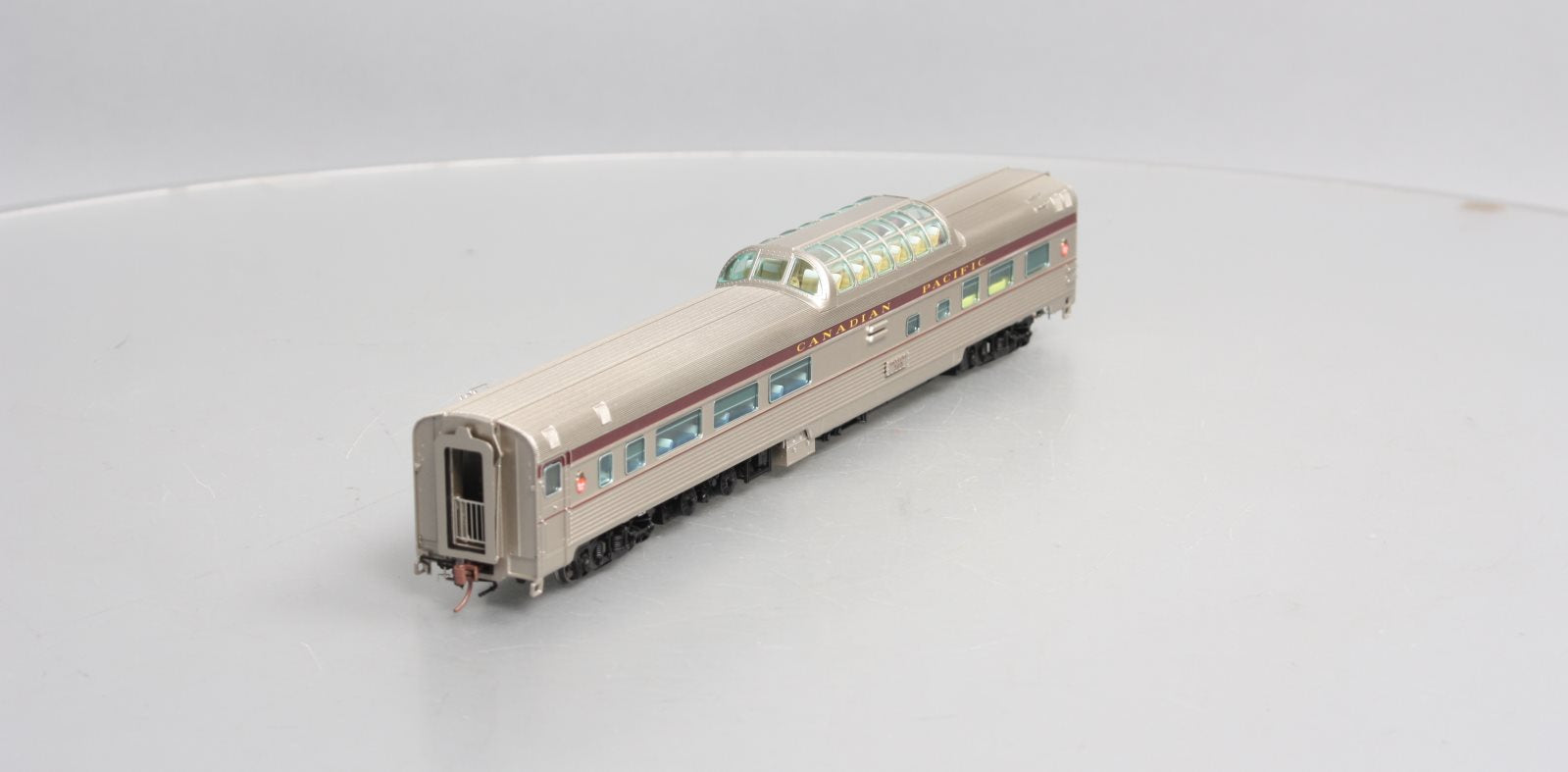 Rapido Trains 116013 HO Canadian Pacific Budd Mid-Train Dome #505