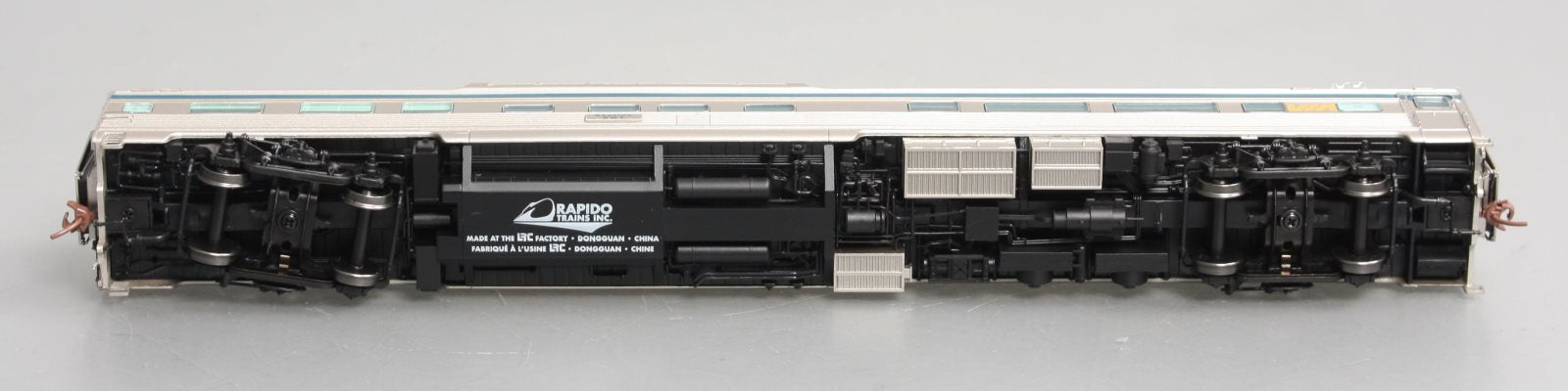 Rapido Trains 116033 HO Via Rail Canada Budd Mid-Train Dome #501