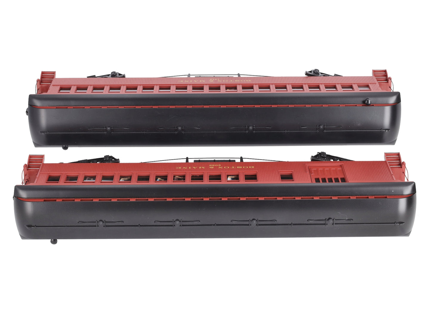 Lionel 2227200 O Boston & Maine Wood Coach/Combine (Set of 2)