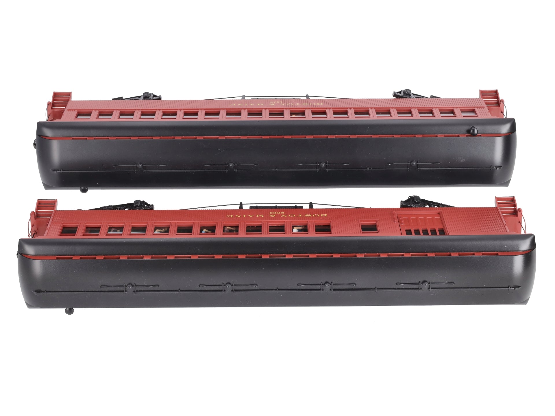 Lionel 2227200 O Boston & Maine Wood Coach/Combine (Set of 2)