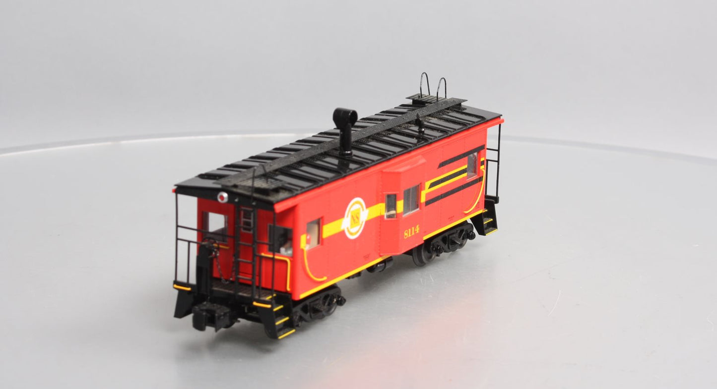 Lionel 6-27694 O Gauge Norfolk Southern NS Heritage Bay Window Caboose #8114