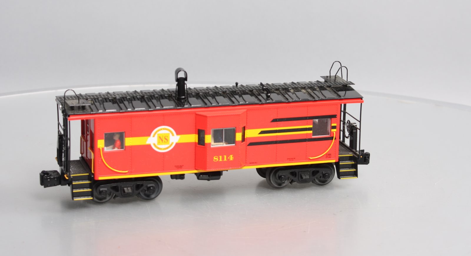 Lionel 6-27694 O Gauge Norfolk Southern NS Heritage Bay Window Caboose #8114