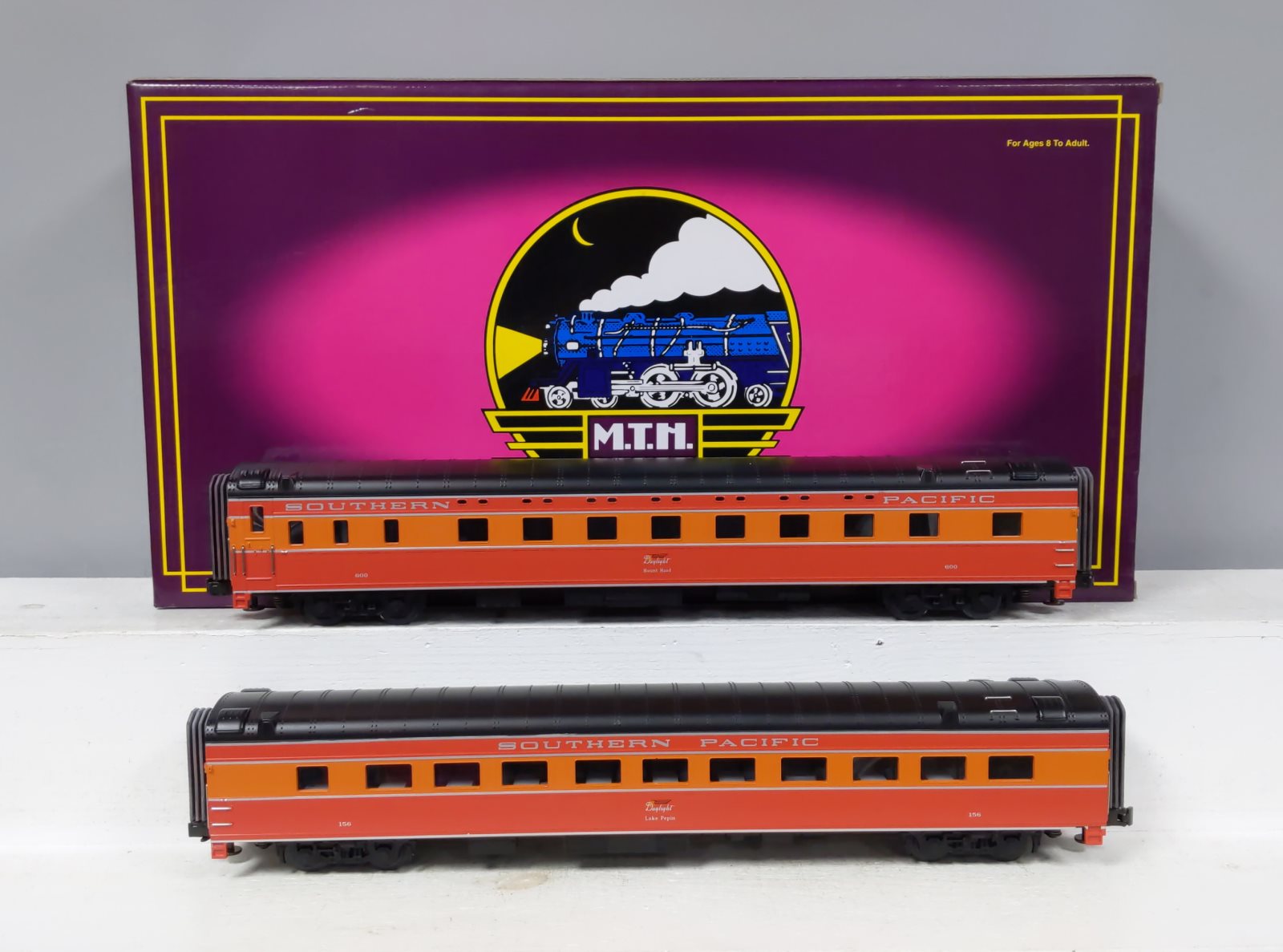 MTH 20-6623 O SP 70' Streamlined Sleeper/Diner Passenger Car Set (Set of 2) EX/Box