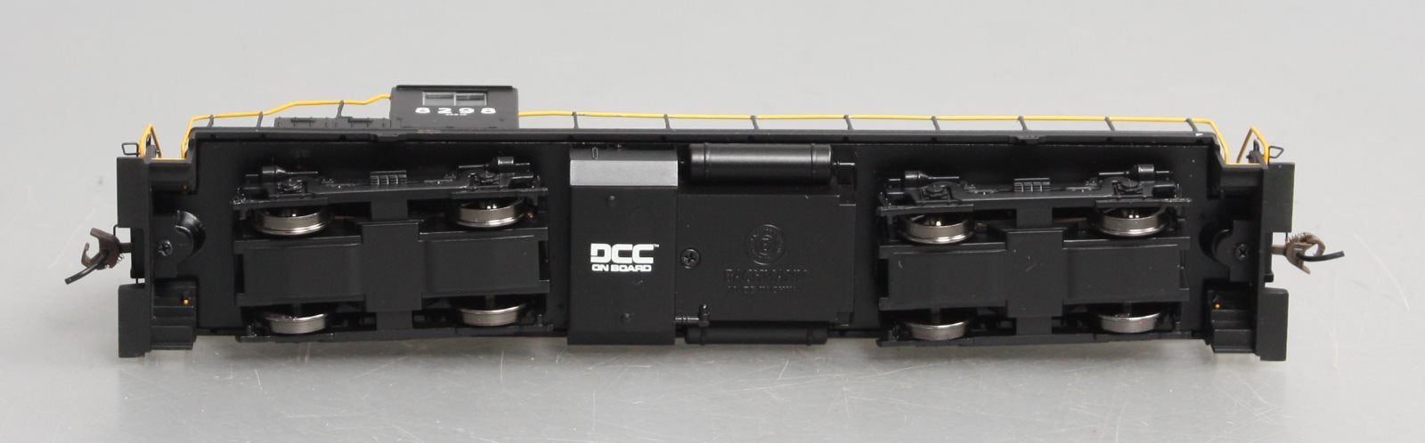 Bachmann 64206 HO NYC Alco RS 3 Diesel Locomotive #8298 w/DCC
