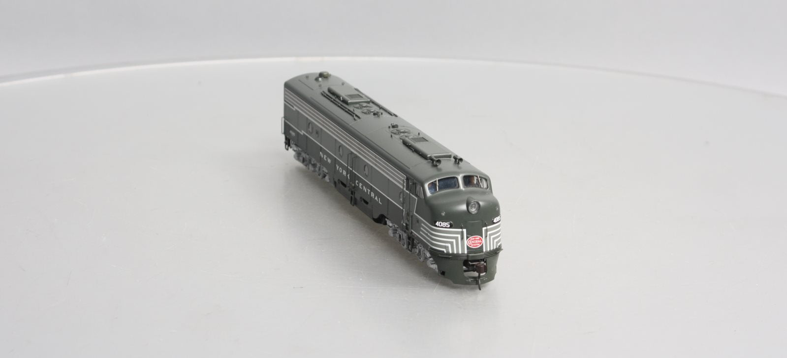 Broadway Limited 2752 HO New York Central EMD E8A Paragon2™ #4085