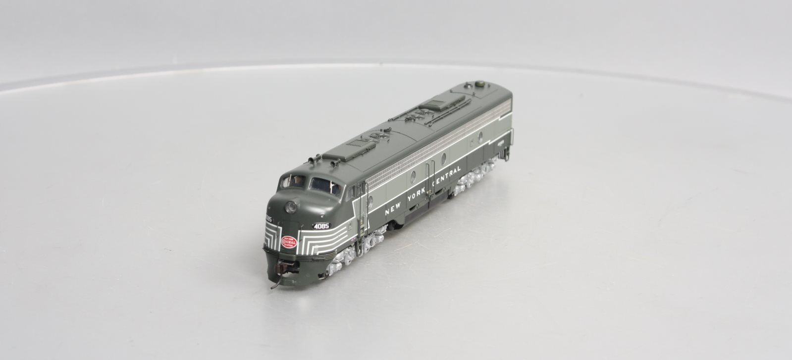 Broadway Limited 2752 HO New York Central EMD E8A Paragon2™ #4085