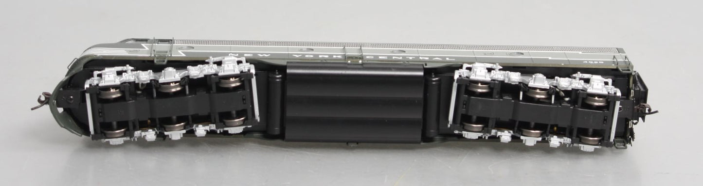 Broadway Limited 2752 HO New York Central EMD E8A Paragon2™ #4085