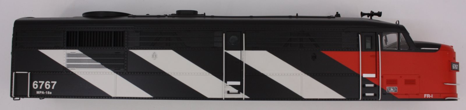 Lionel 24550-7 Canadian National FPA-4 Diesel Body Shell #6767