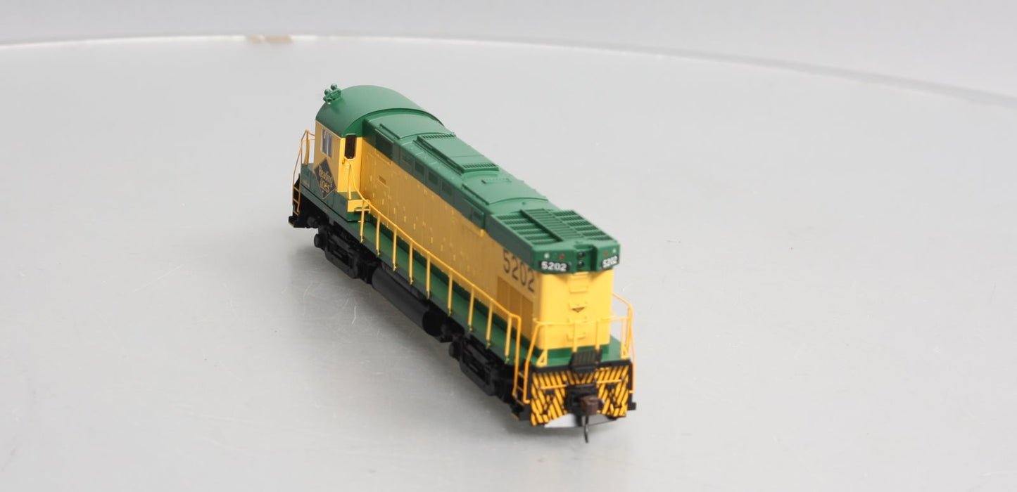 Atlas 10002536 HO Scale Reading C424 Phase 1 Diesel Locomotive #5202