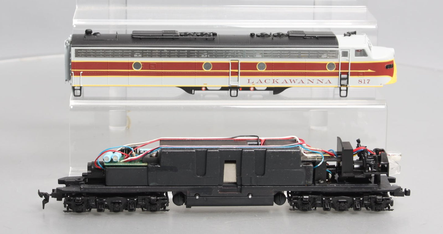 Proto 2000 8707 HO Scale DL&W E8/9 Diesel Locomotive #817 EX/Box