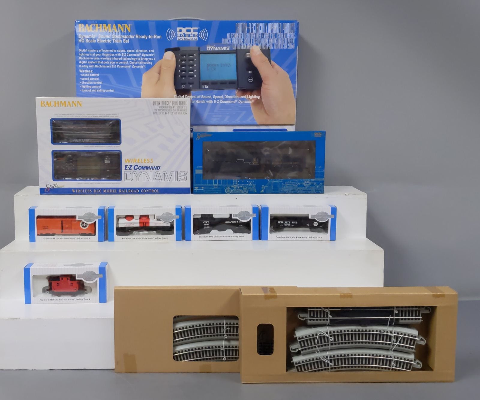 Bachmann 01401 C&O HO Gauge Steam Train Set with Dynamis Controller W/DCC