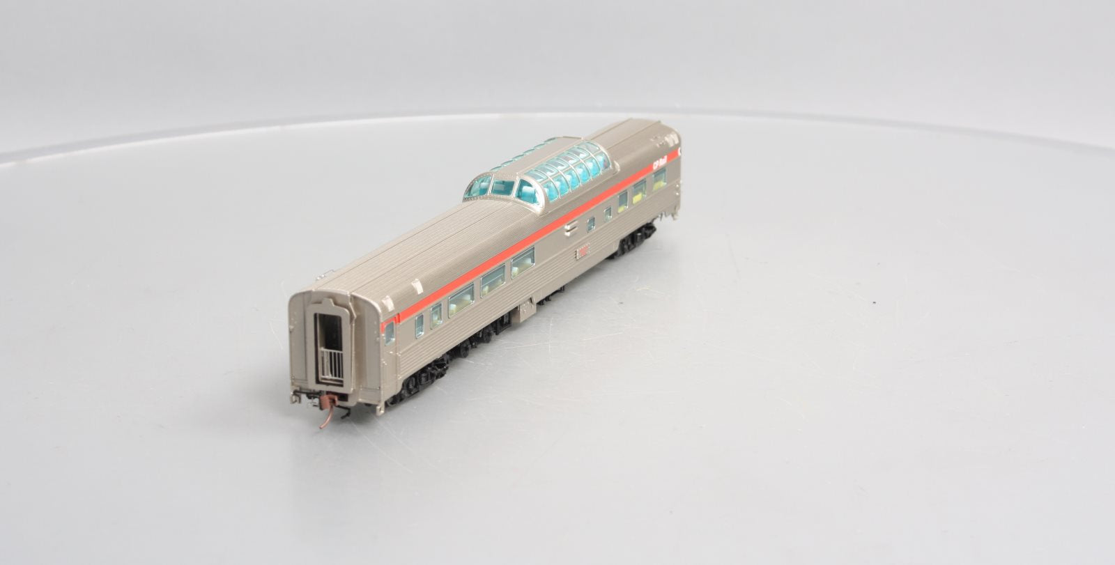 Rapido Trains 116018 HO Canadian Pacific Budd Mid-Train Dome #502
