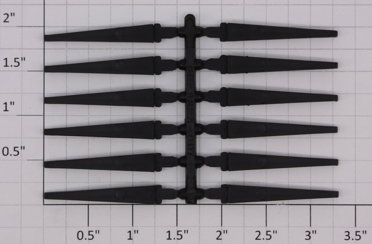 Lionel 9823-7 Black Plastic Flat Car Stake Bulk (Set of 12)