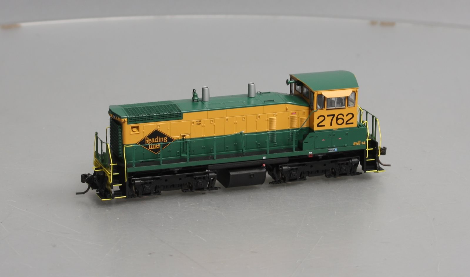 Broadway Limited 3331 HO Reading EMD SW1500 Diesel Locomotive w/DCC/Sound #2762