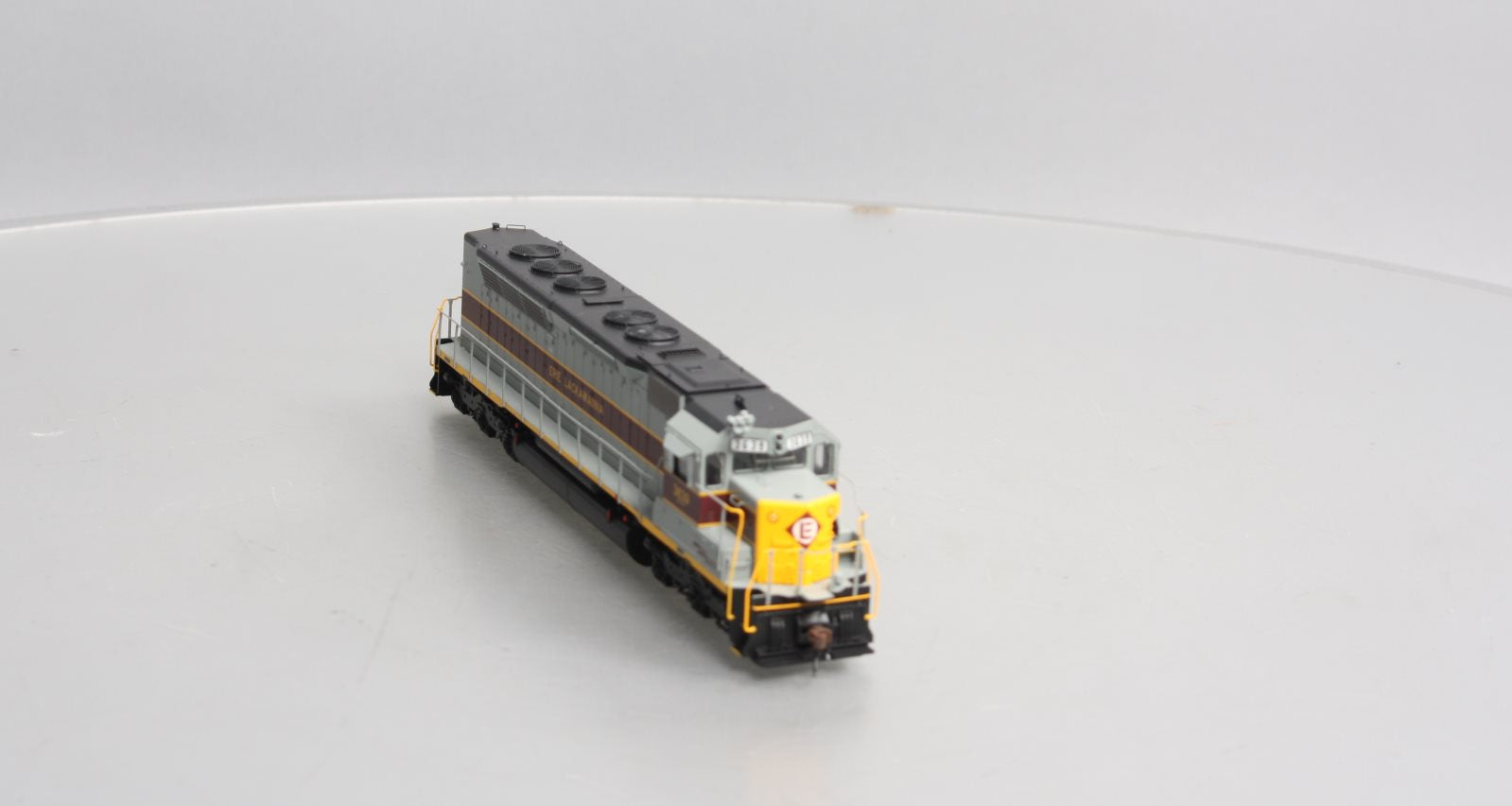Athearn G03639 HO EL/Fundrazr SDP45 Diesel Locomotive with DCC & Sound #3639