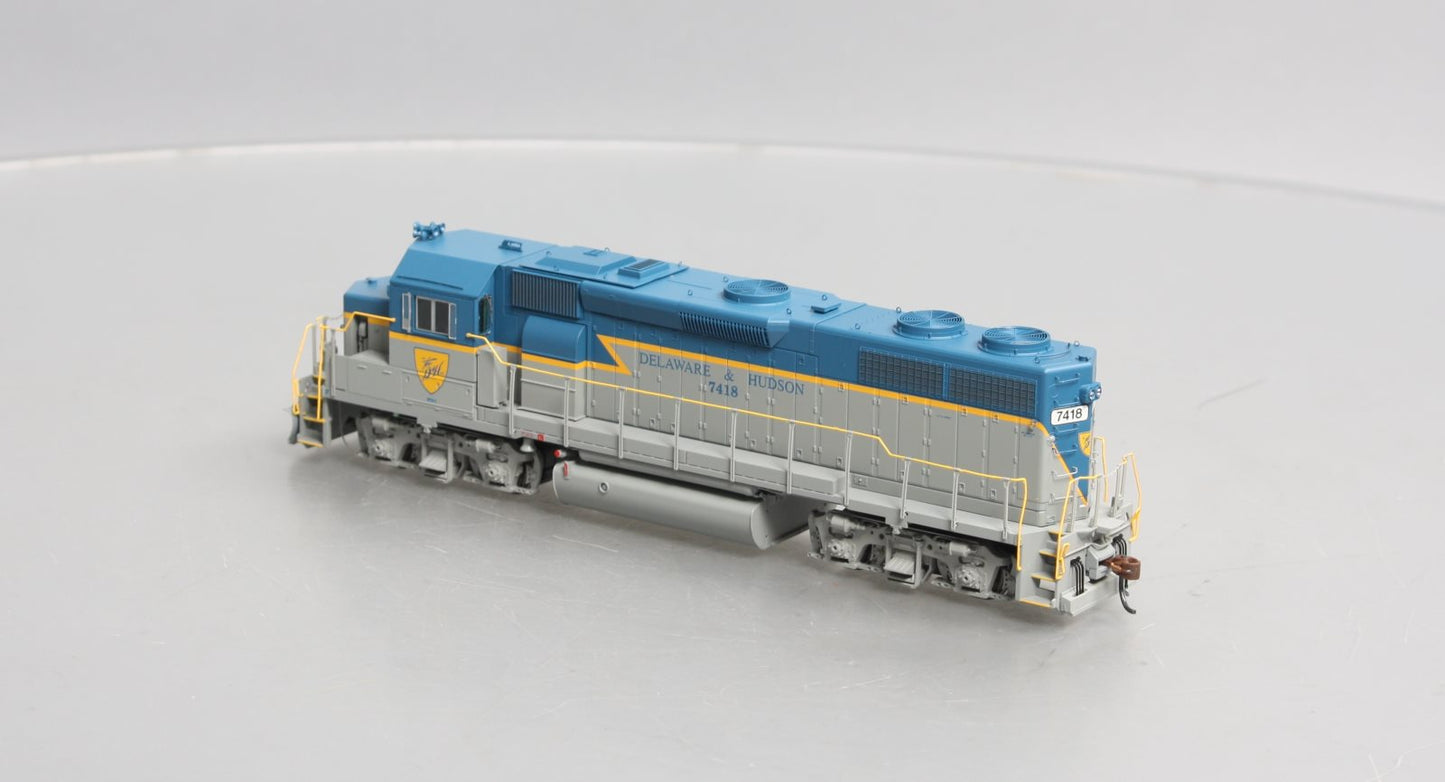 Athearn G40797 HO Delaware & Hudson GP39-2 Phase I Diesel Locomotive #7418