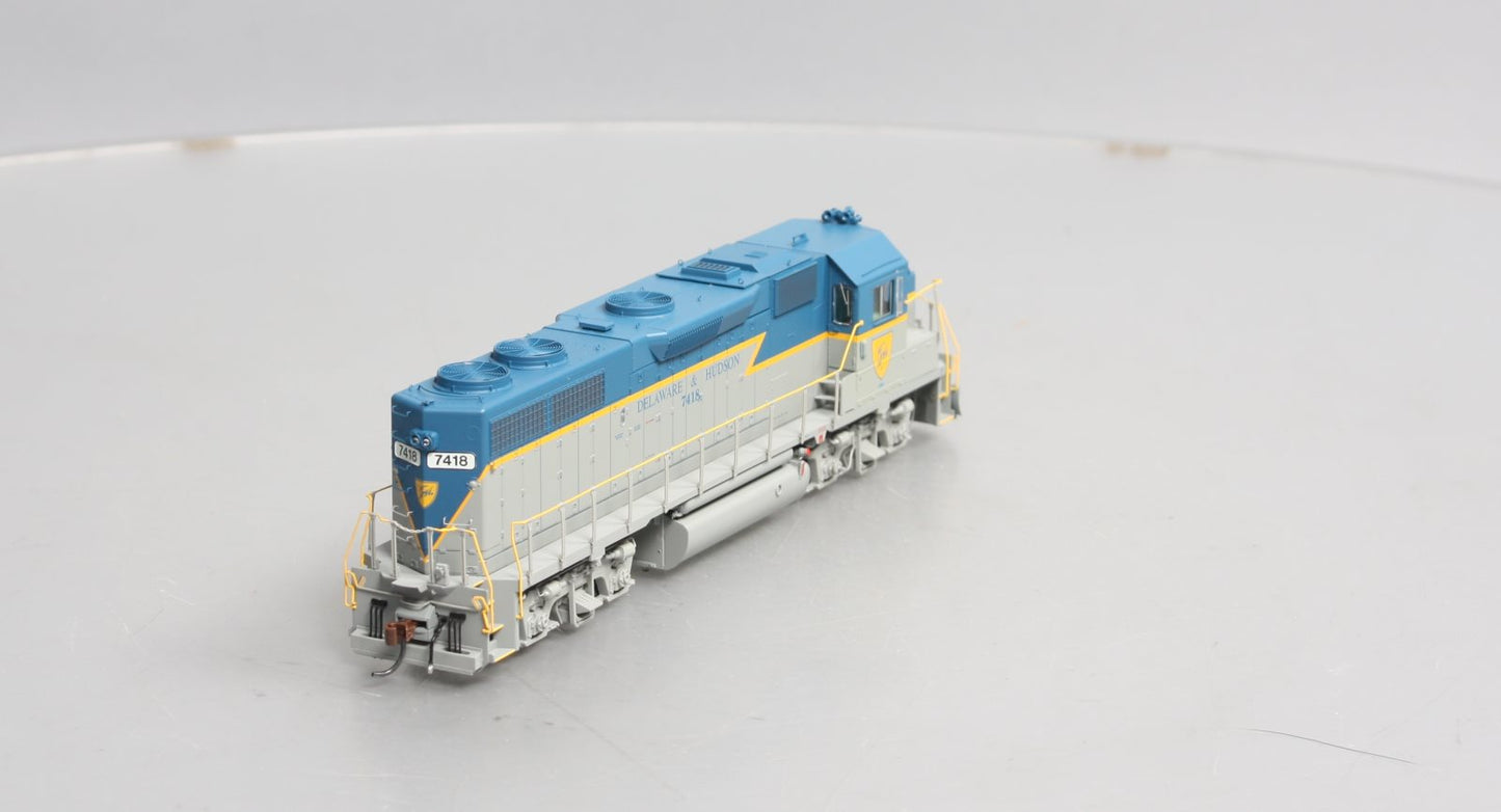 Athearn G40797 HO Delaware & Hudson GP39-2 Phase I Diesel Locomotive #7418