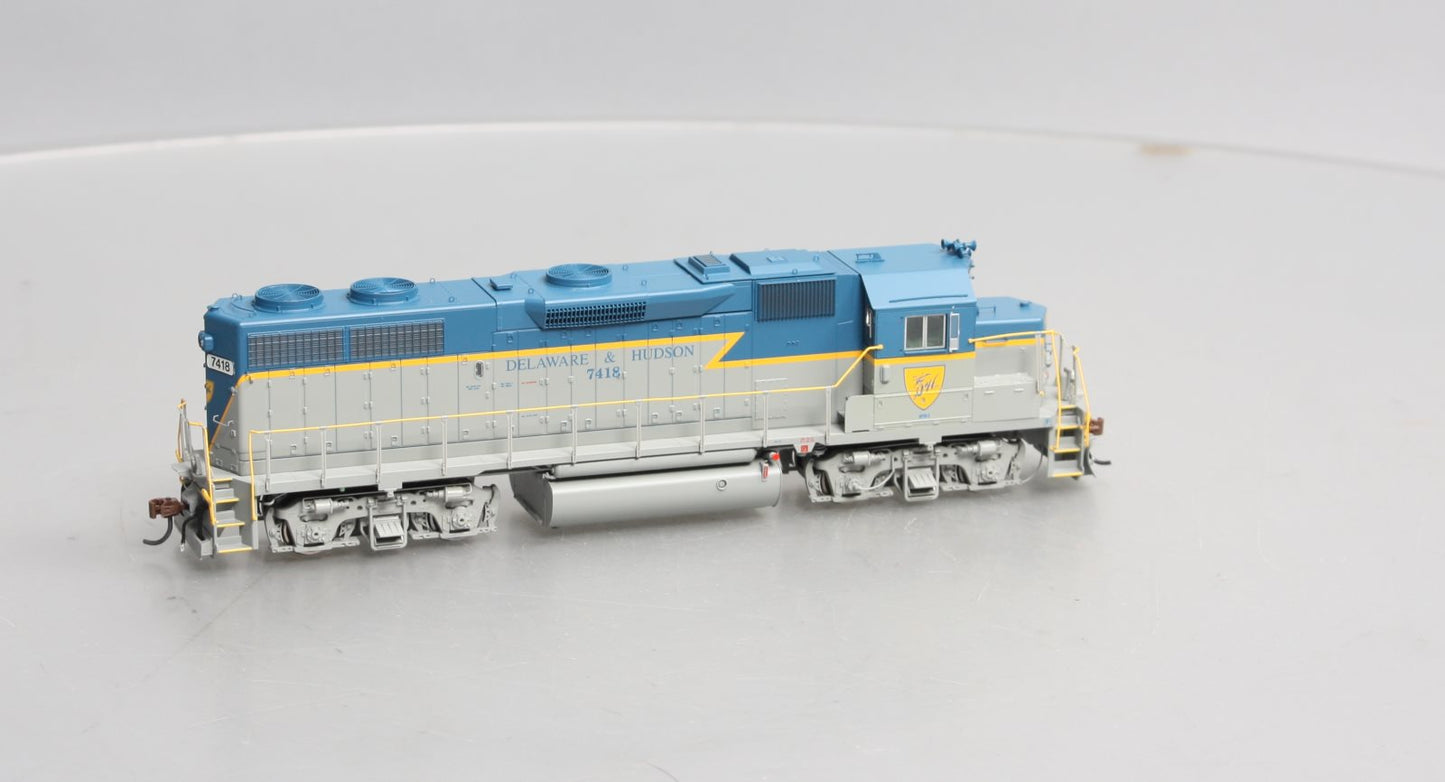 Athearn G40797 HO Delaware & Hudson GP39-2 Phase I Diesel Locomotive #7418