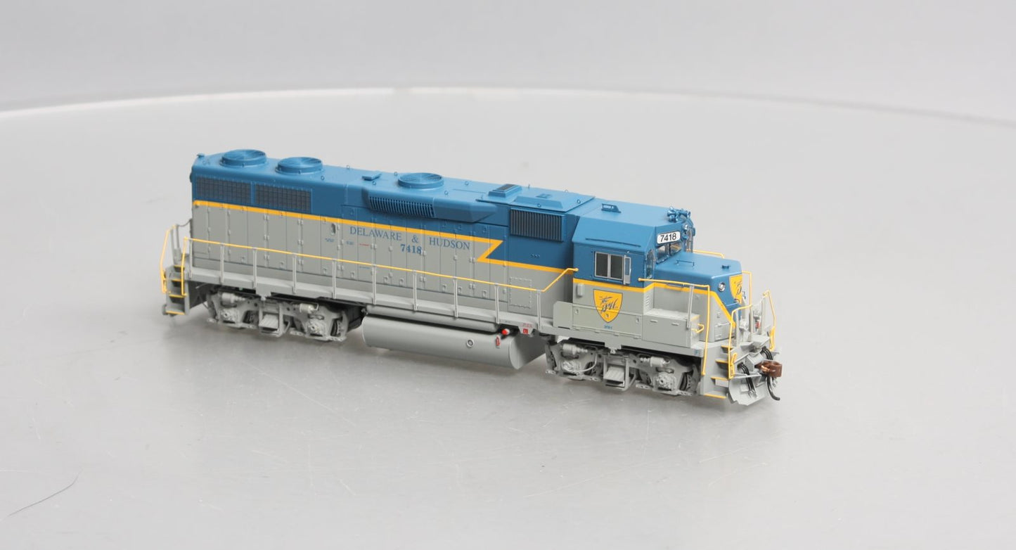 Athearn G40797 HO Delaware & Hudson GP39-2 Phase I Diesel Locomotive #7418