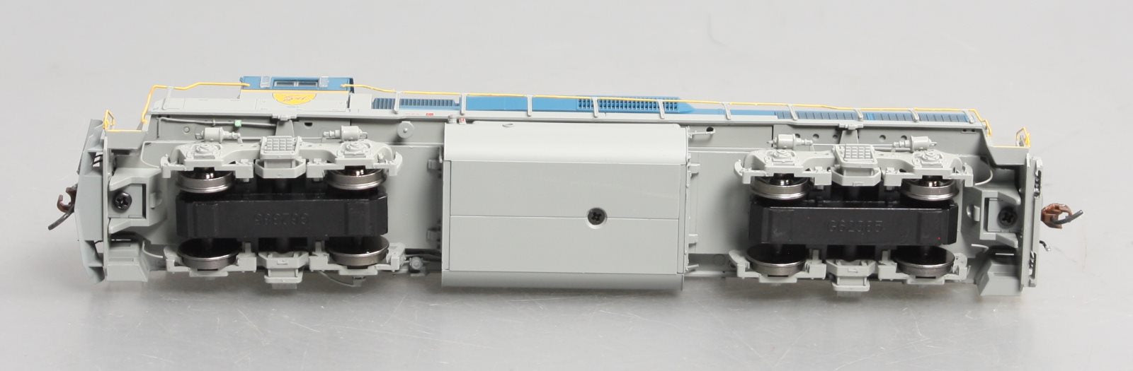 Athearn G40797 HO Delaware & Hudson GP39-2 Phase I Diesel Locomotive #7418