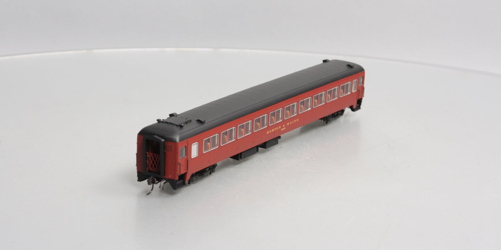 Rapido Trains 109052 HO Boston & Maine PS Osgood-Bradley 10-Window Coach #4601