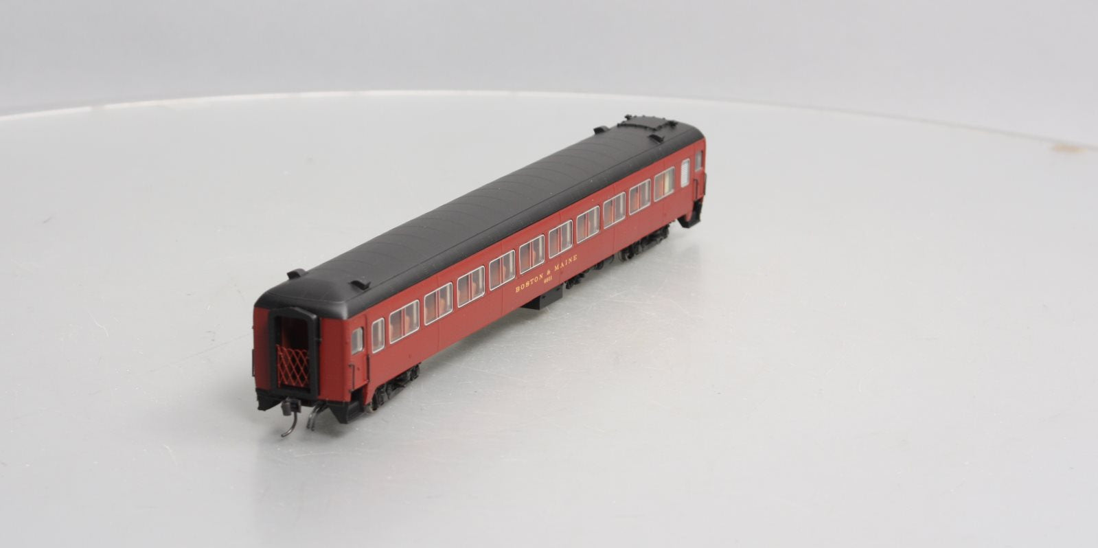Rapido Trains 109052 HO Boston & Maine PS Osgood-Bradley 10-Window Coach #4601