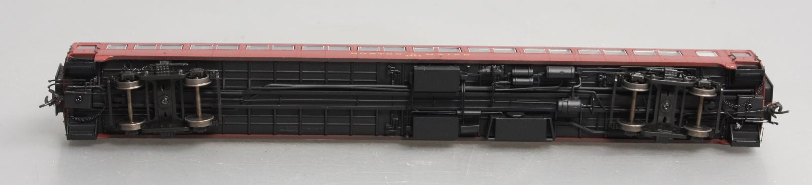 Rapido Trains 109049 HO Boston & Maine 'Osgood Bradley' 10-Window Coach #4584