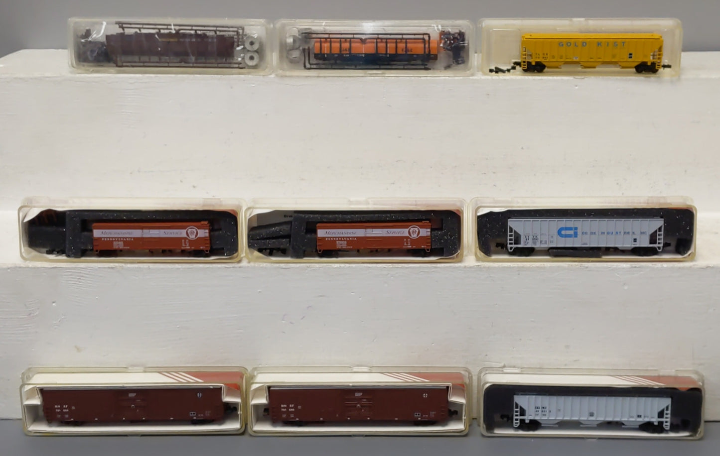 Red Caboose Assorted N Scale Freight Cars [9] EX/Box