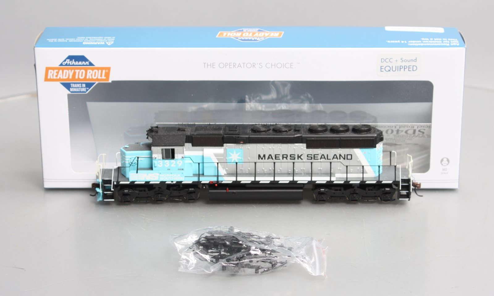 Athearn 71628 HO NS/Maersk Sealand SD40-2 Diesel Locomotive w/DCC