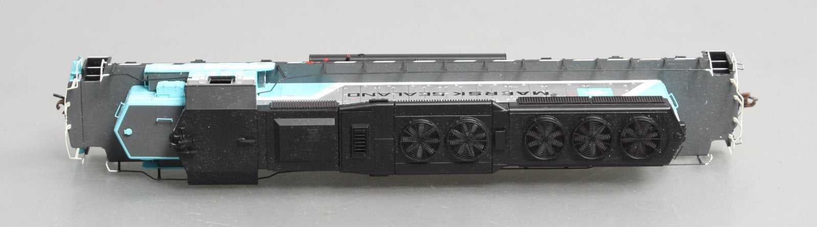 Athearn 71628 HO NS/Maersk Sealand SD40-2 Diesel Locomotive w/DCC