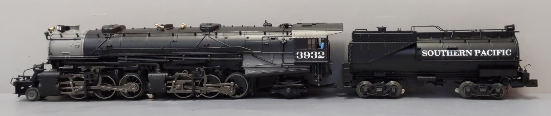 Lionel 6-85183 O Southern Pacific 2-6-6-2 Steam Loco with Bluetooth #3932