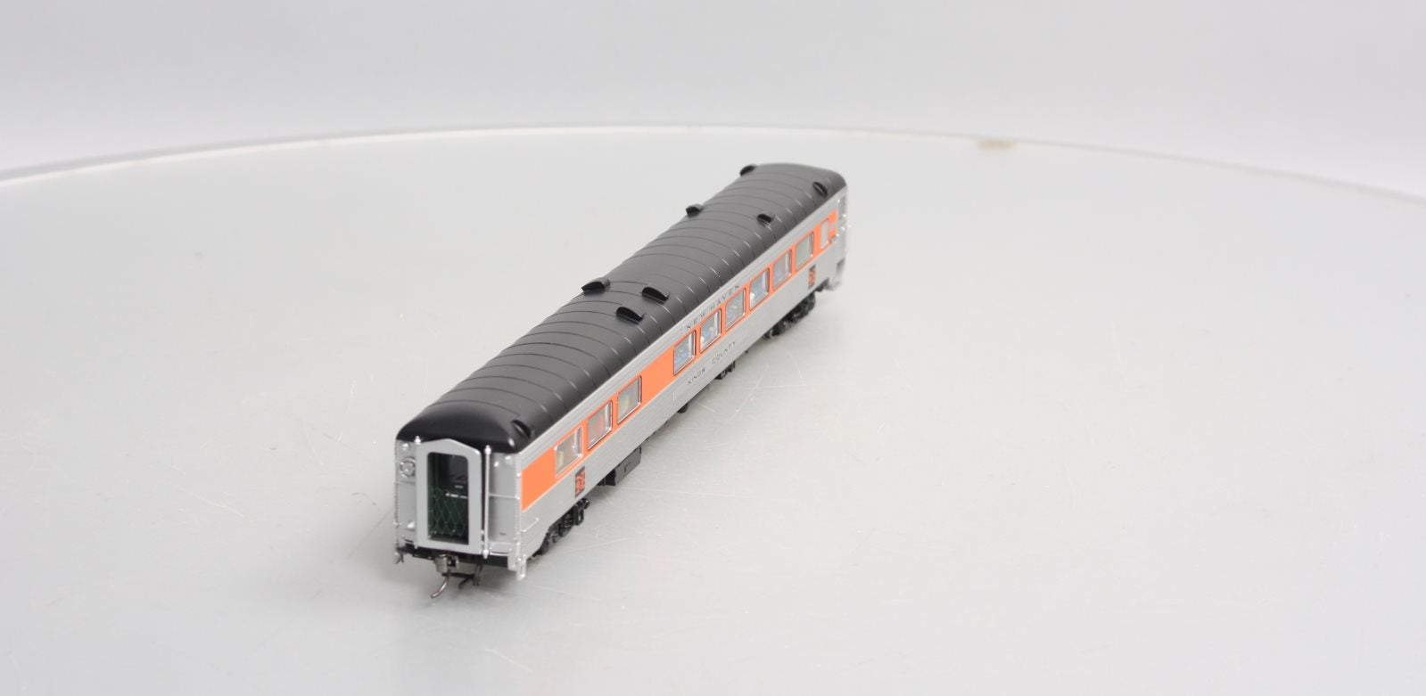 Rapido Trains 134020 HO NH McGinnis Scheme Kings County Passenger Car