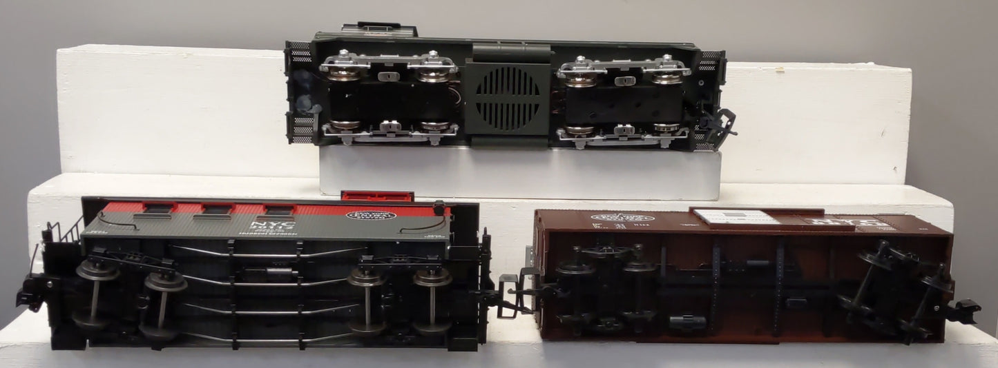 USA Trains 72304 New York Central NW-2 G Gauge Diesel Freight Starter Train Set