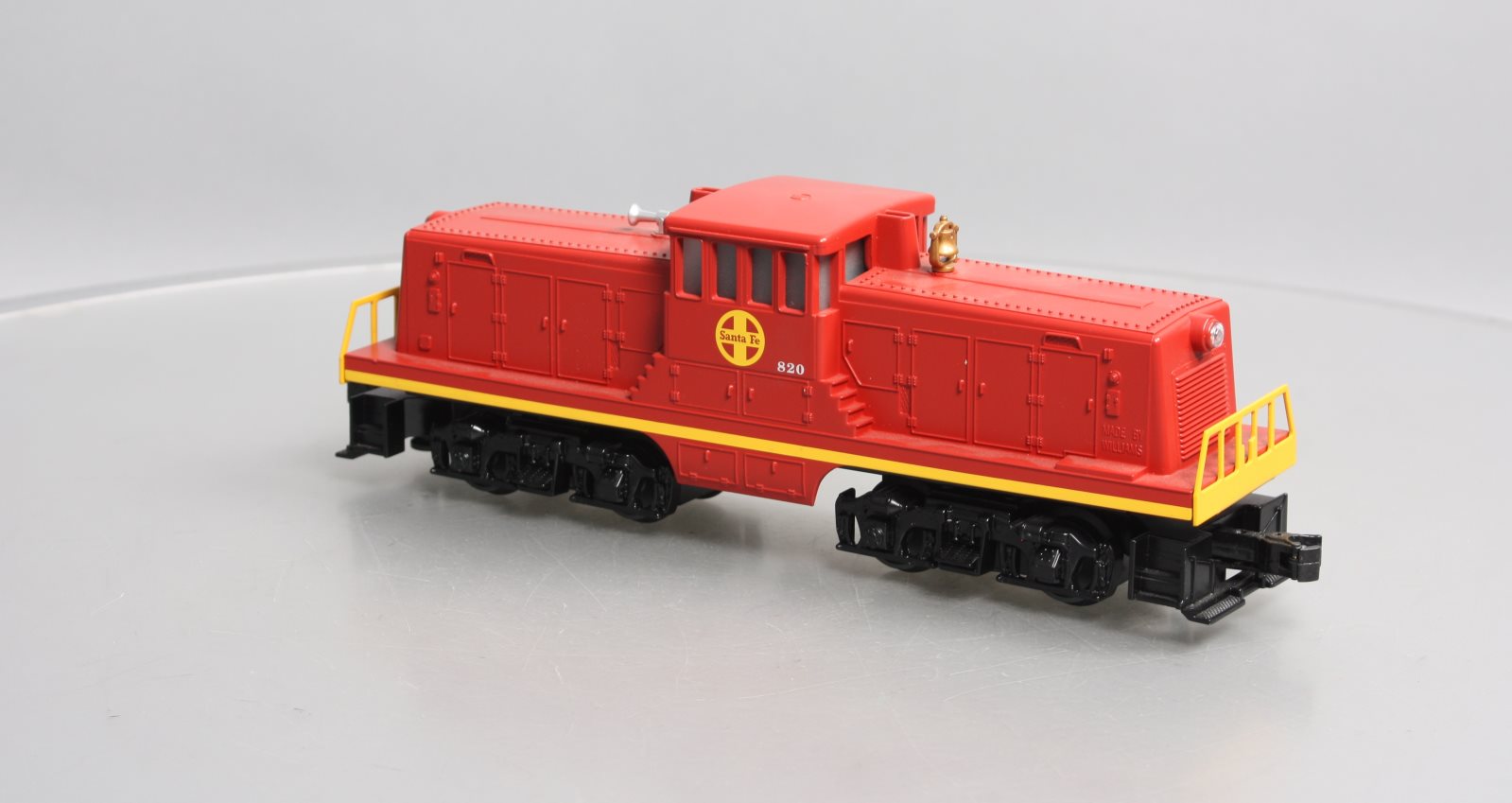 Williams 22109 Santa Fe 44 Ton Powered Diesel Locomotive #820