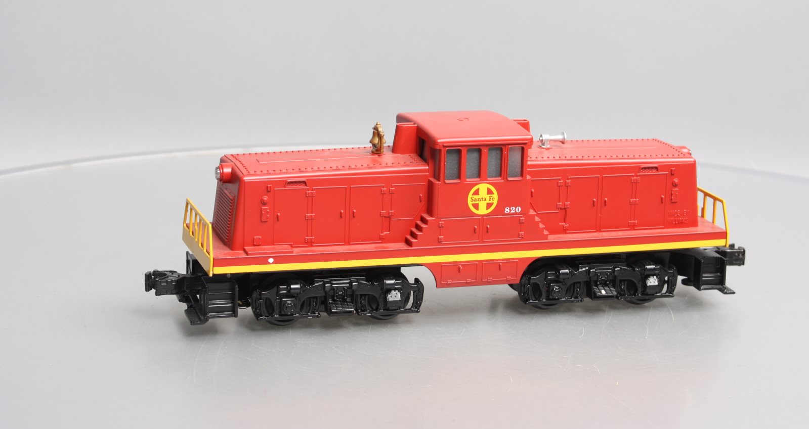 Williams 22109 Santa Fe 44 Ton Powered Diesel Locomotive #820