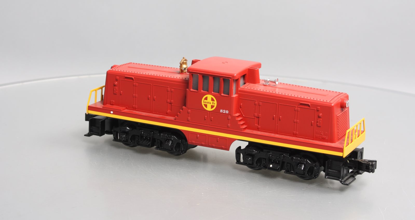 Williams 22109 Santa Fe 44 Ton Powered Diesel Locomotive #820
