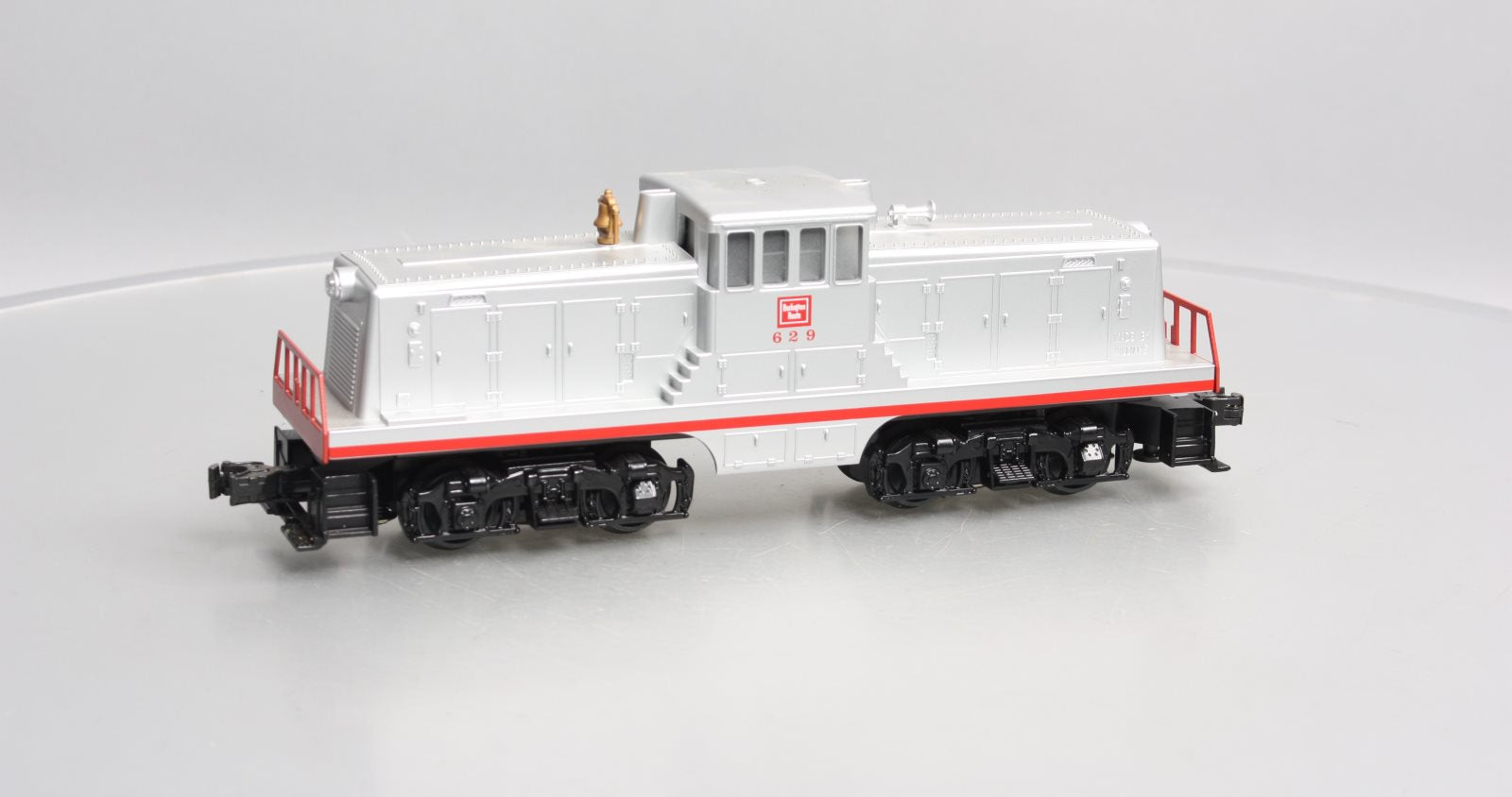 Williams 22114 O Chicago, Burlington & Quincy GE 44 Ton 3-Rail Diesel Locomotive
