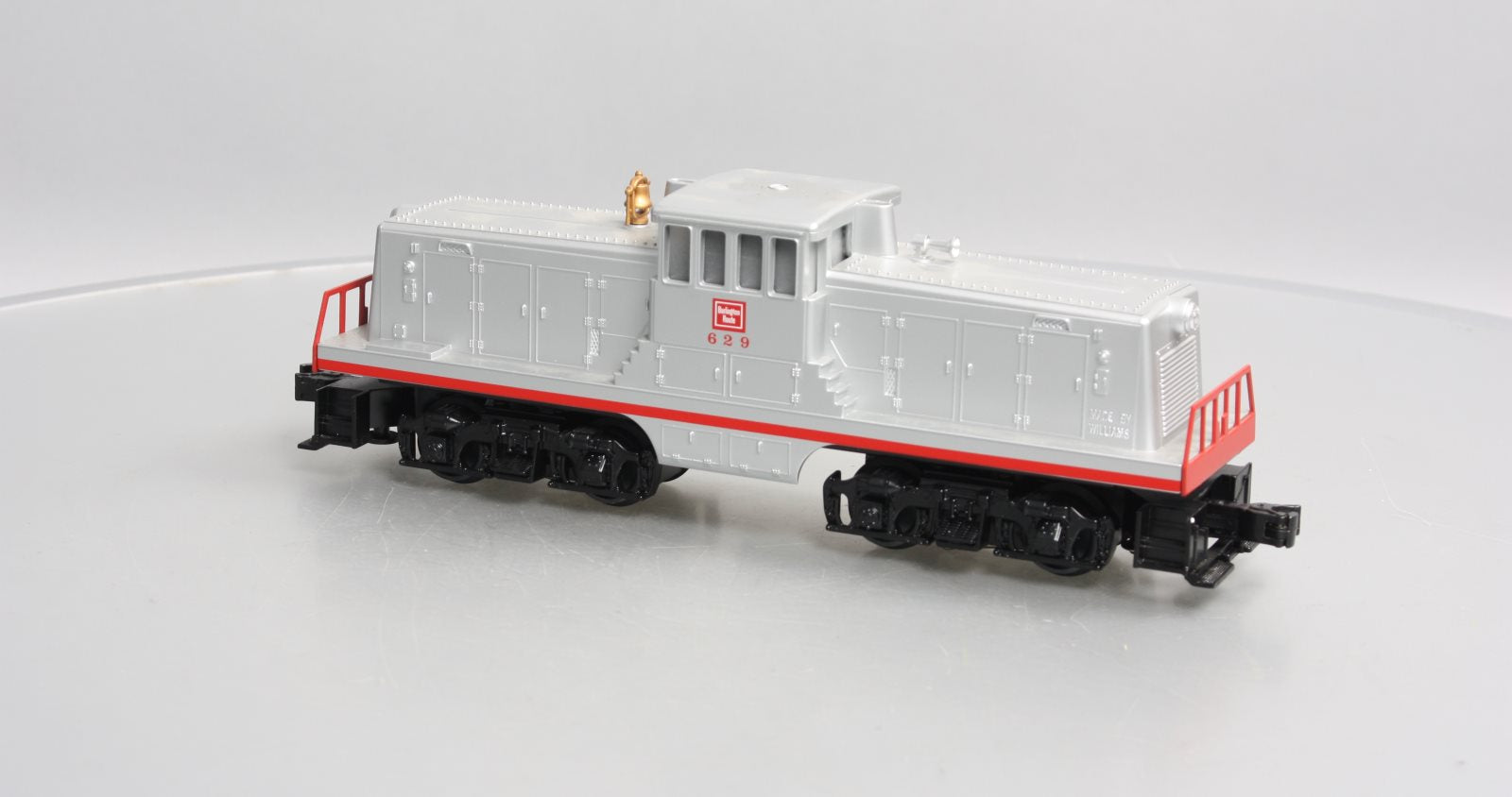 Williams 22114 O Chicago, Burlington & Quincy GE 44 Ton 3-Rail Diesel Locomotive MT/Box