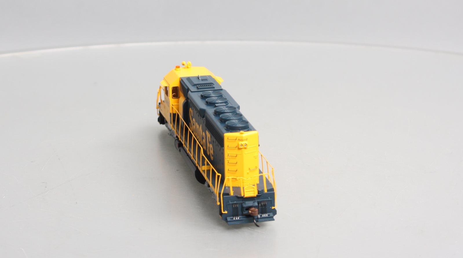 Athearn 98725 HO Santa Fe RTR SD40 Diesel Locomotive #5002