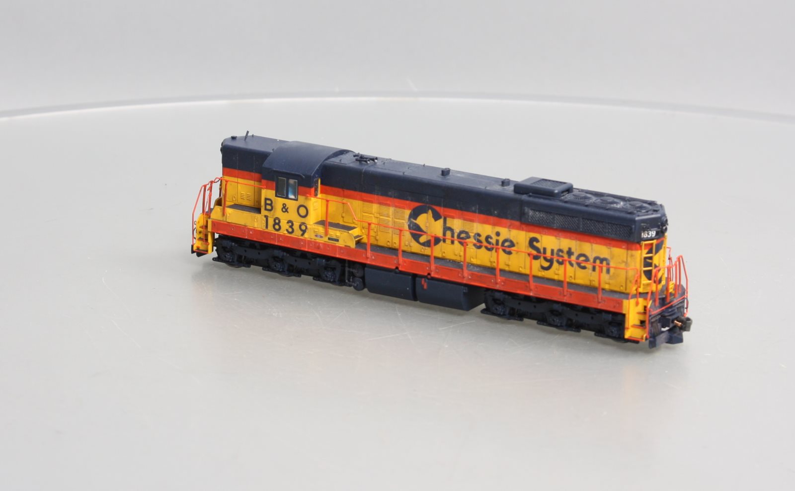 Protp 2000 Walthers 920-41602 HO B&O Chessie System EMD SD9 Sound & DCC #1839