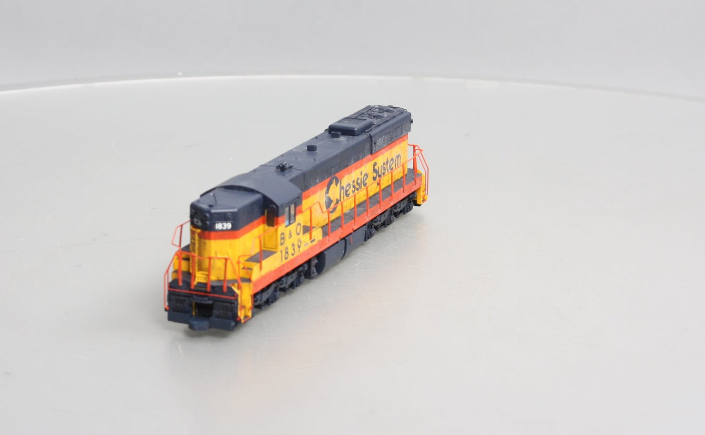 Protp 2000 Walthers 920-41602 HO B&O Chessie System EMD SD9 Sound & DCC #1839