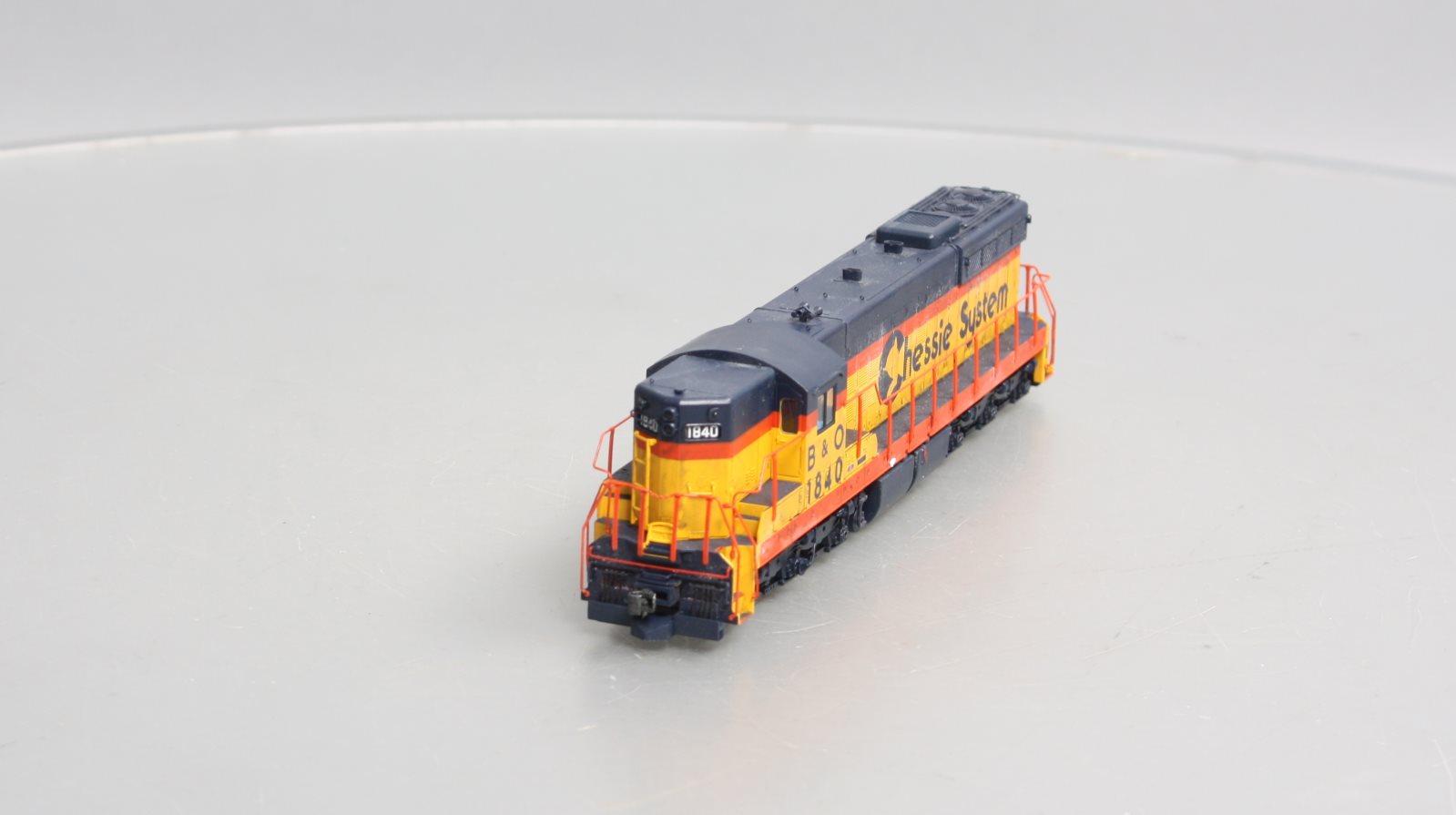 Proto 2000 Walthers 920-41603 HO B&O Chessie System EMD SD9 Sound & DCC #1840