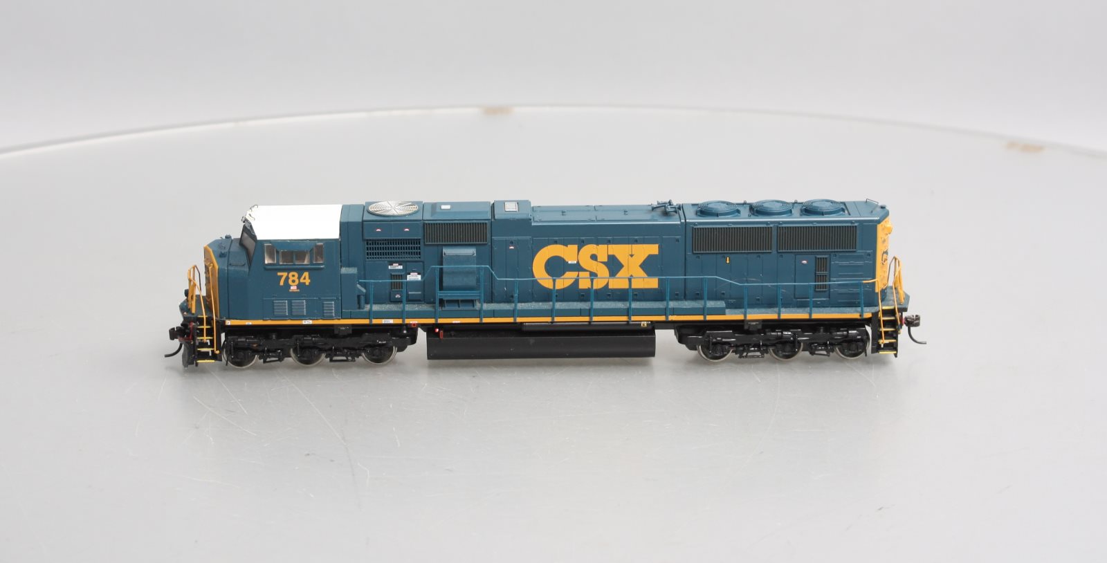 Athearn G6410 HO CSX (YN3) SD-70MAC Diesel Locomotive #784