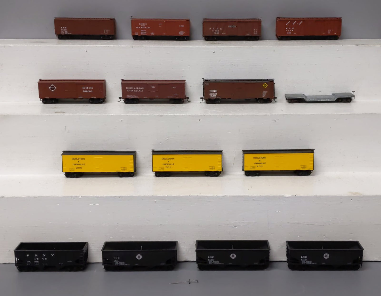 Atlas & Other HO Scale Assorted Freight Cars [15] EX
