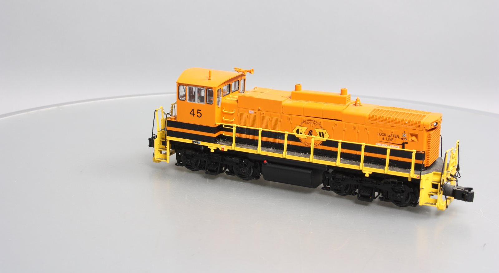 Atlas 1811-1 O Genesee & Wyoming MP-15DC Diesel Locomotive w/TMCC #45 LN/Box
